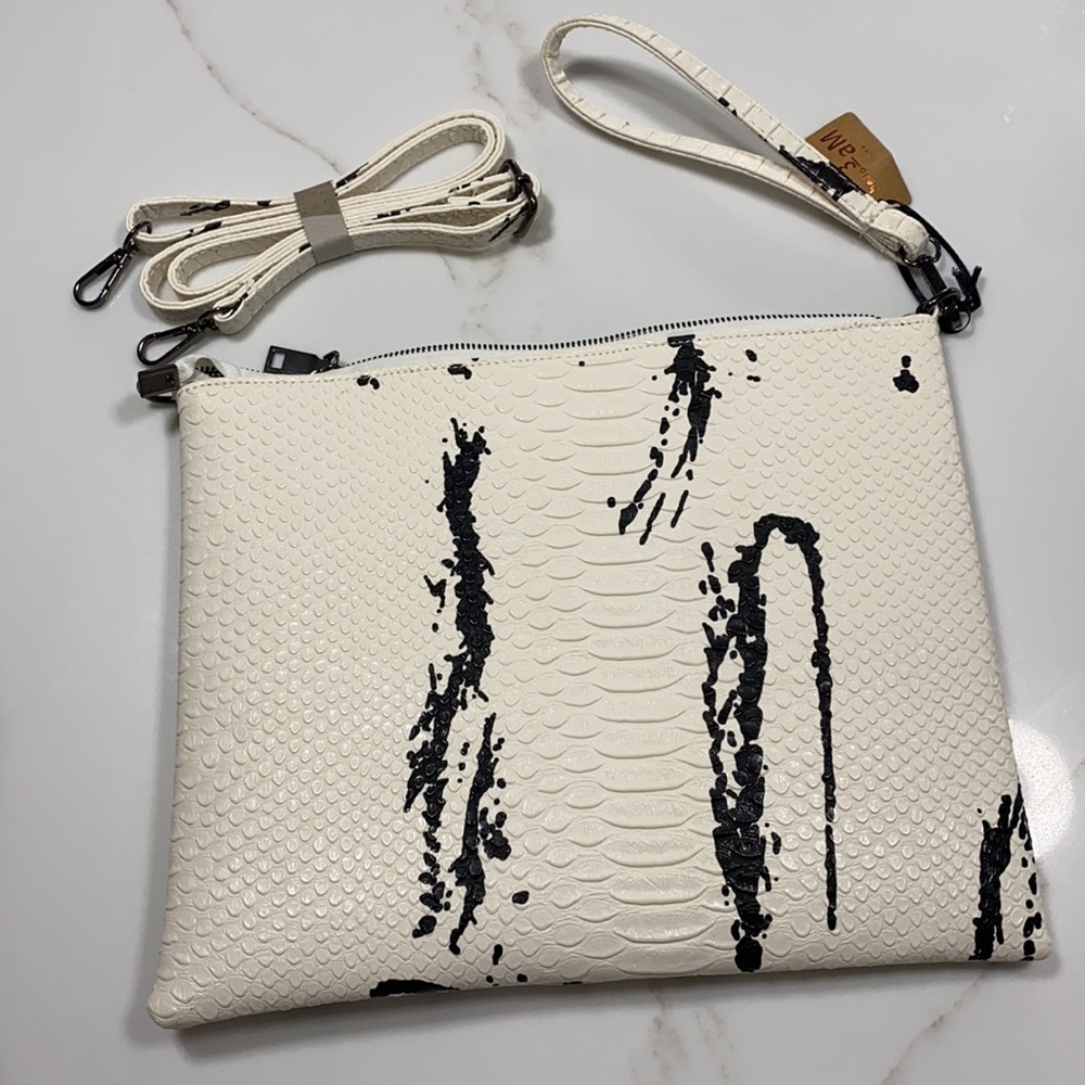 Clutch or Shoulder Purse - Picture 6 of 7
